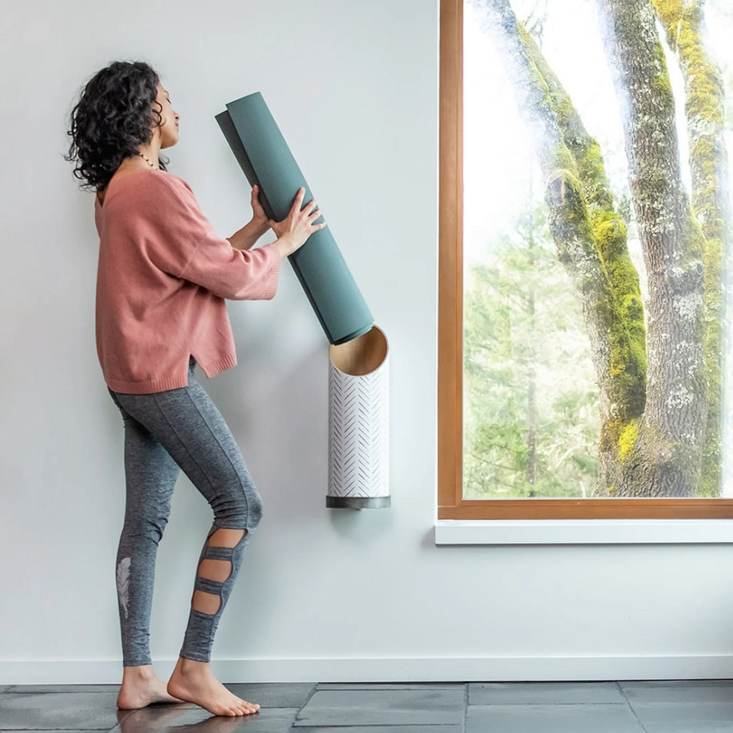 Olaise Hatch – Stylish Yoga Mat Storage Tube for Home Gym & Studio Decor