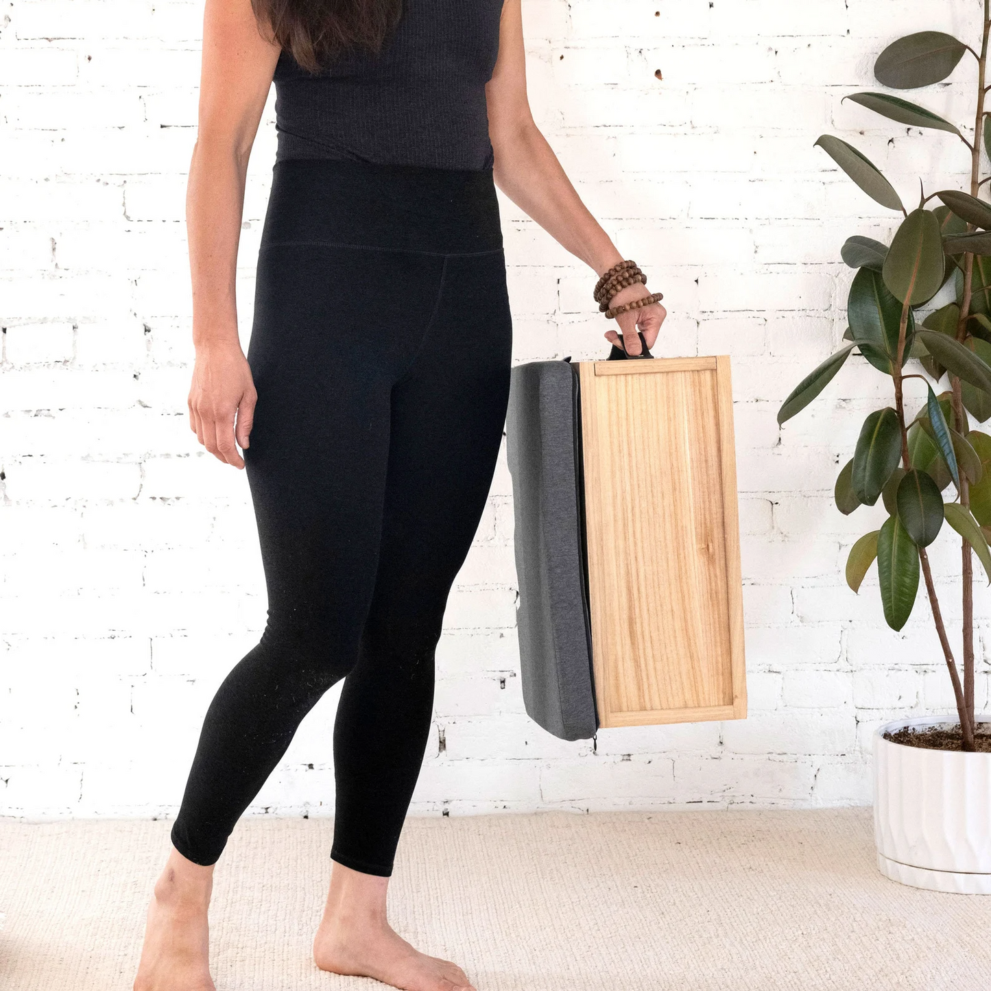 Olaise Meditation Chair: Portable Design with Back, Hip & Knee Comfort